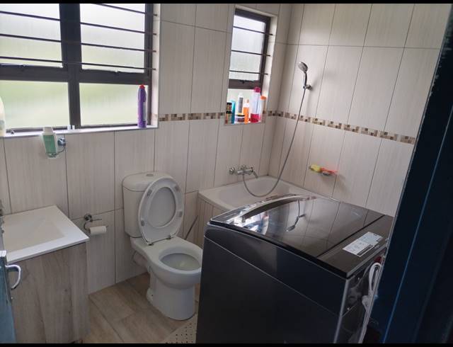 4 BEDROOM FREESTANDING FOR SALE IN WYEBANK